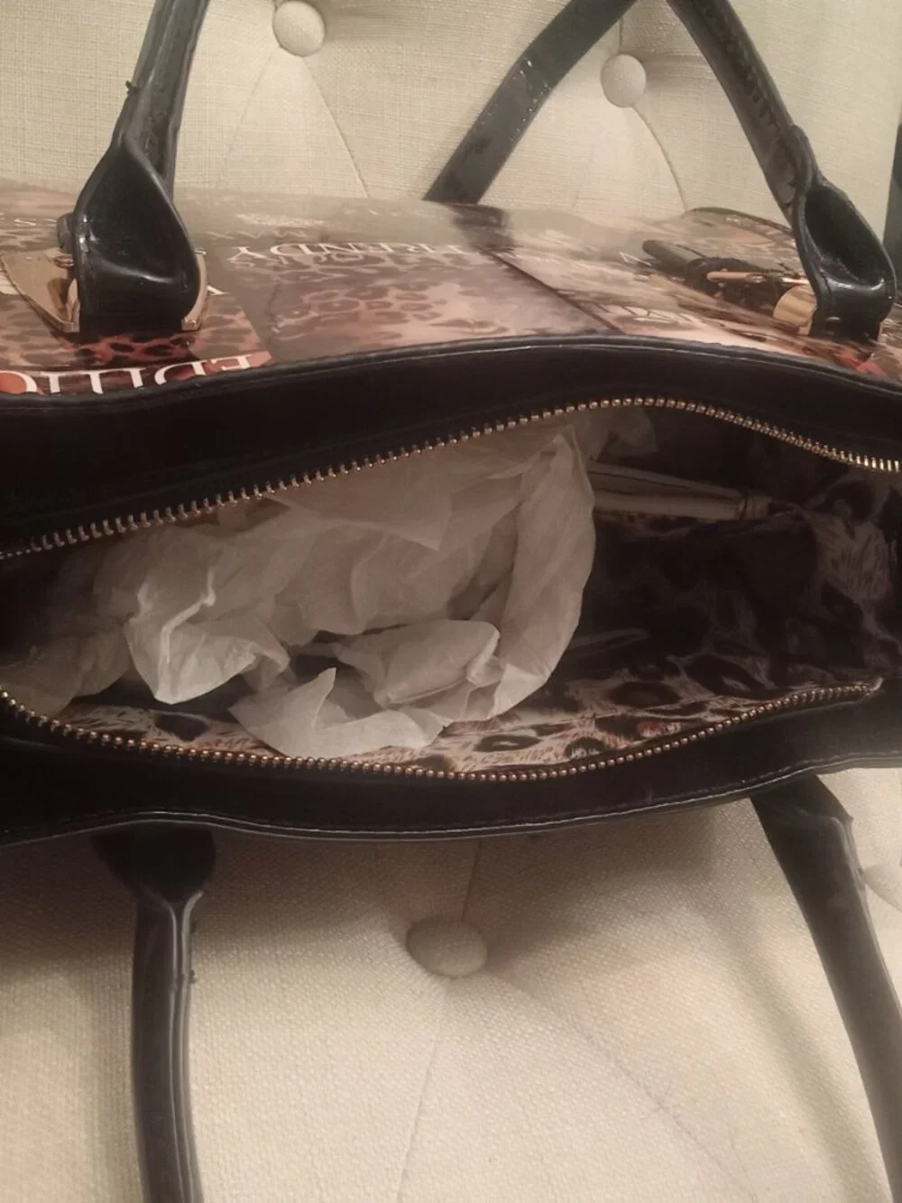 Magazine Handbag - Picture 3 of 3